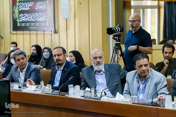 نشست علمی «نقش فناوری‌های نوین در حوزه کشاورزی و امنیت غذایی»