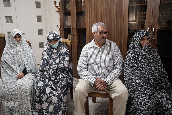دیدار جامعه قرآنی با خانواده شهید قرآنی «حسن کوهستانی»