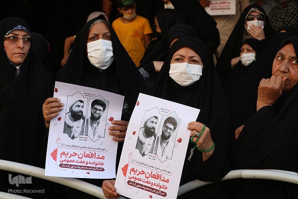 تجمع مدافعان و حامیان حریم خانواده و حجاب در شیراز