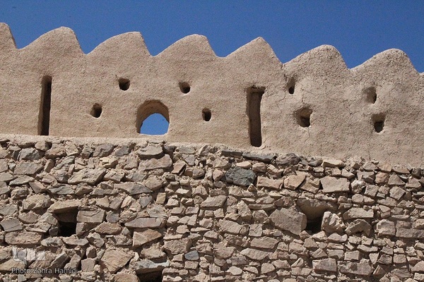 قلعه‌ای در سرزمین ناشناخته‌ها