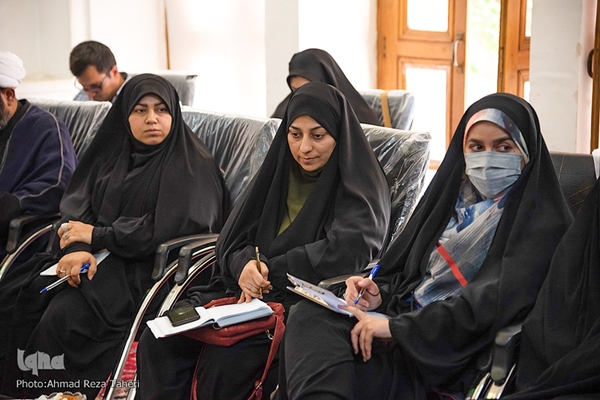 نشست هم‌اندیشی مدیران مراکز حفظ قرآن ضمن تحصیل استان اصفهان‎‎