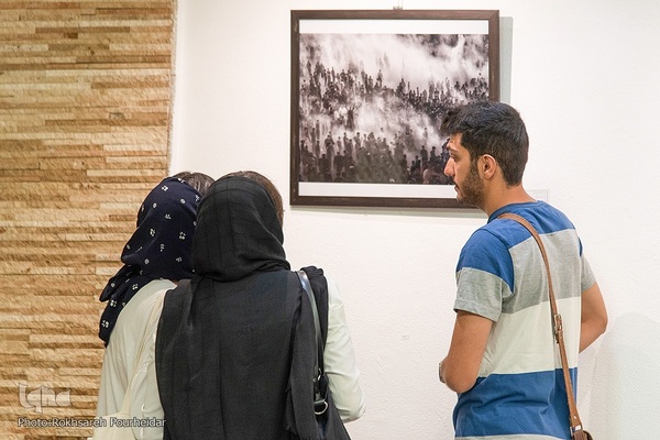 افتتاحیه نمایشگاه عکس «انا من حسین»