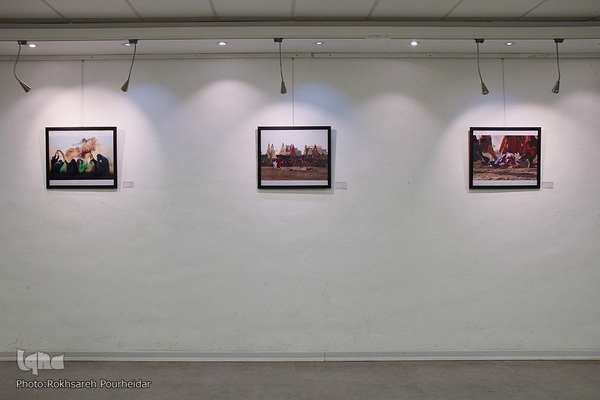 افتتاحیه نمایشگاه عکس «انا من حسین»