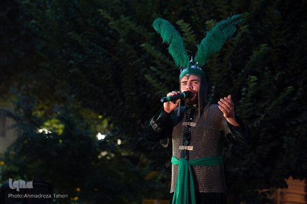 اجرای آیین سنج‌زنی آران بیدگل در چهارباغ اصفهان‎‎