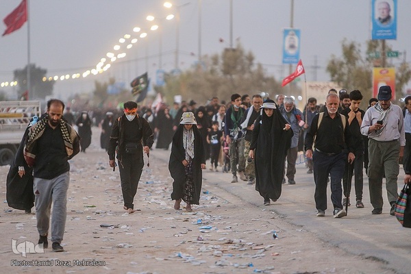 یک قدم تا اربعین؛ عشاق الحسین(ع) در طریق کربلا(۵)