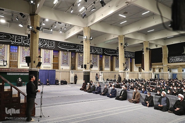 مراسم عزاداری اربعین حسینی با حضور رهبر انقلاب اسلامی در حسینیه‌ی امام خمینی (ره)