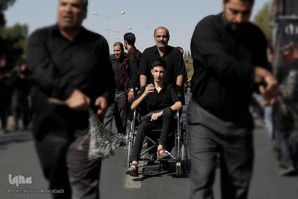 آیین پیاده‌روی جاماندگان اربعین حسینی در بیرجند