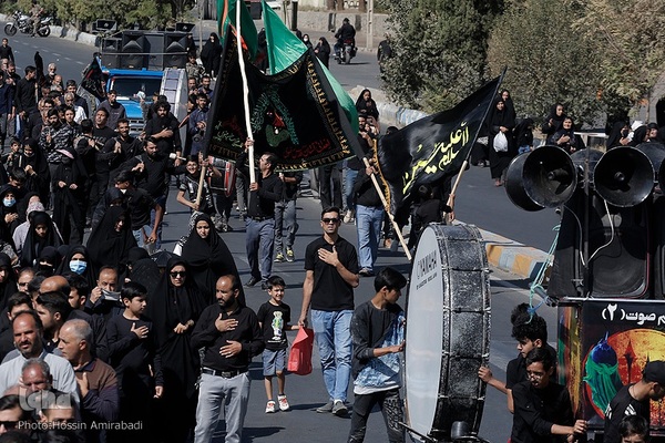 آیین پیاده‌روی جاماندگان اربعین حسینی در بیرجند