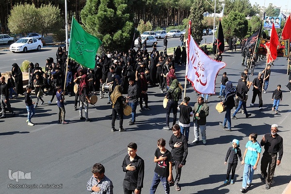 آیین پیاده‌روی جاماندگان اربعین حسینی در بیرجند