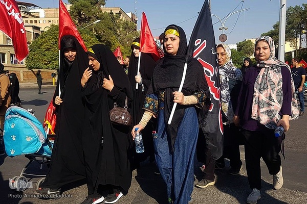 آیین پیاده‌روی جاماندگان اربعین حسینی در شیراز