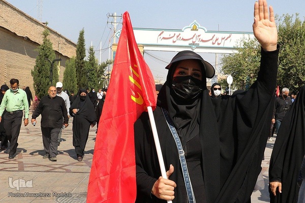 آیین پیاده‌روی جاماندگان اربعین حسینی در شیراز