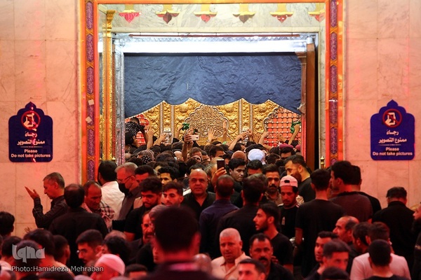 آستان مقدس عباسی در روز اربعین حسینی