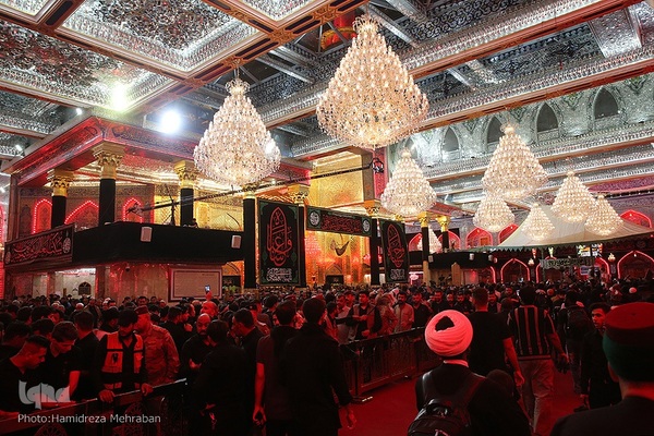 آستان مقدس عباسی در روز اربعین حسینی