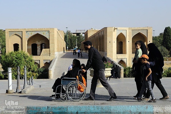 آیین پیاده‌روی جاماندگان اربعین حسینی در اصفهان