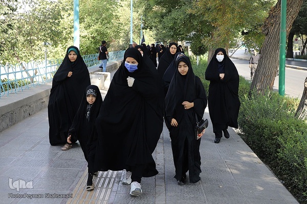 آیین پیاده‌روی جاماندگان اربعین حسینی در اصفهان