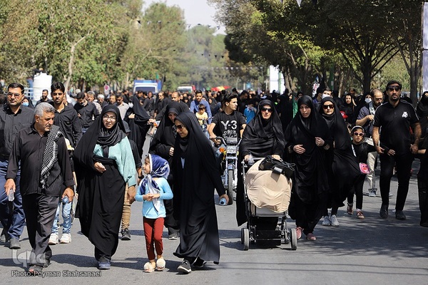 آیین پیاده‌روی جاماندگان اربعین حسینی در اصفهان