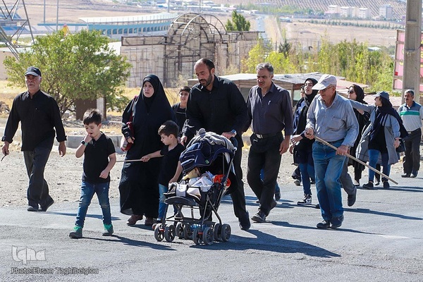 آیین پیاده‌روی جاماندگان اربعین حسینی در زنجان