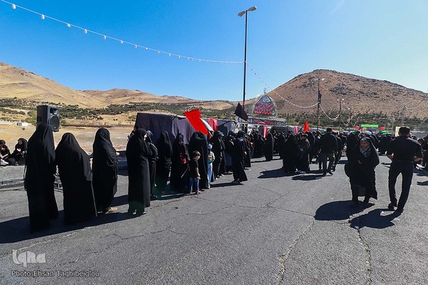 آیین پیاده‌روی جاماندگان اربعین حسینی در زنجان
