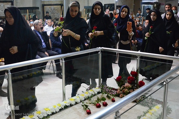 گلباران مزار استاد شهریار