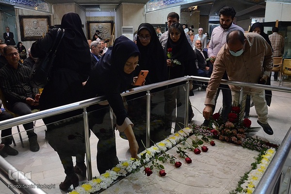 گلباران مزار استاد شهریار