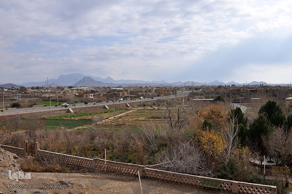 آرامگاه ابن حسام خوسفی، در شهر خوسف خراسان جنوبی