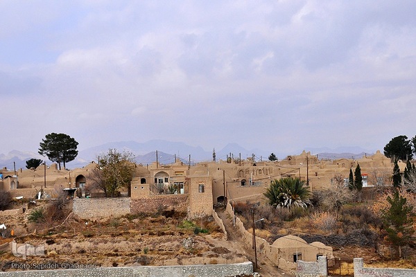 آرامگاه ابن حسام خوسفی، در شهر خوسف خراسان جنوبی