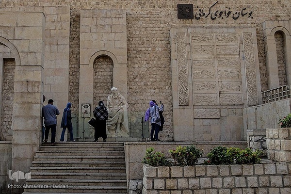 آرامگاه خواجوی کرمانی، خلاق المعانی شعر ایران