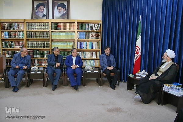 دیدار روح‌الله دهقانی فیروز‌آبادی، رئیس جهاددانشگاهی با آیت الله اعرافی، مدیر حوزه‌های علمیه کشور