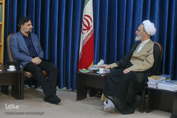 دیدار روح‌الله دهقانی فیروز‌آبادی، رئیس جهاددانشگاهی با آیت الله اعرافی، مدیر حوزه‌های علمیه کشور