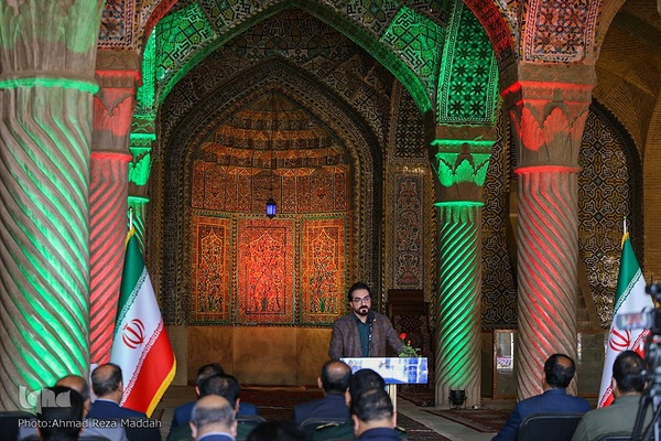 آیین توزیع ۱۵۰۰۰ نوشت افزار به دانش آموزان نیازمند فارس‎‎