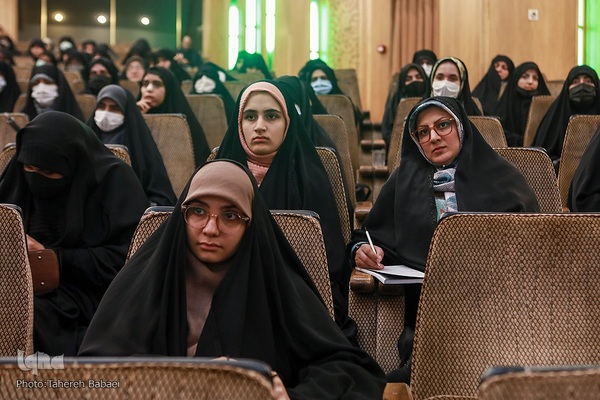 آیین آغاز سال تحصیلی حوزه علمیه خواهران استان تهران