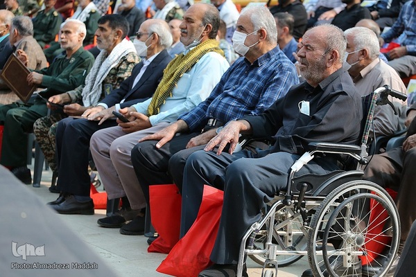 آیین تجلیل از فرماندهان و رزمندگان هشت سال دفاع مقدس فارس