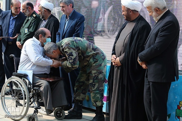 آیین تجلیل از فرماندهان و رزمندگان هشت سال دفاع مقدس فارس