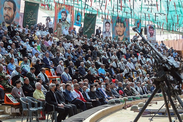 آیین تجلیل از فرماندهان و رزمندگان هشت سال دفاع مقدس فارس