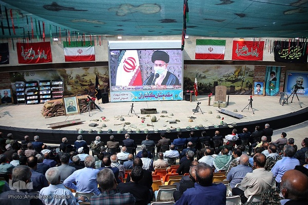 آیین تجلیل از فرماندهان و رزمندگان هشت سال دفاع مقدس فارس