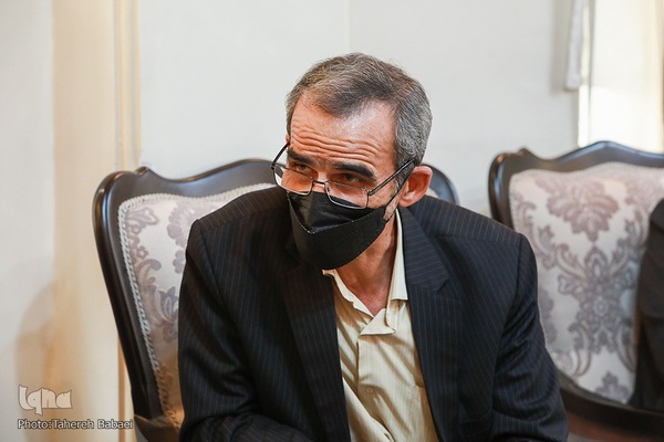 دیدار جامعه قرآنی با خانواده شهیدان سخاوتی