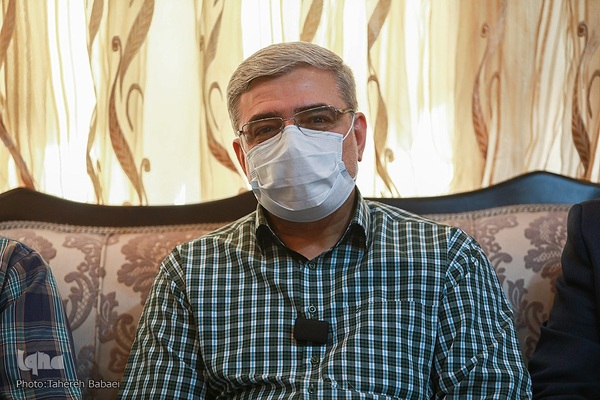 دیدار جامعه قرآنی با خانواده شهیدان سخاوتی