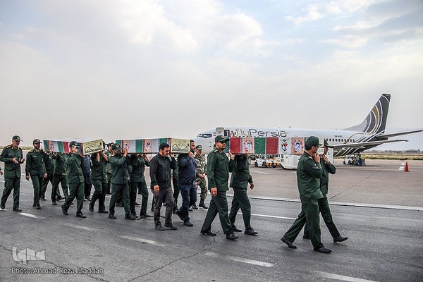 استقبال از پیکر ۳ شهید تازه تفحص شده دفاع مقدس در شیراز‎‎