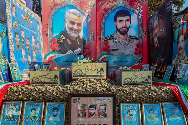 رژه نیروهای مسلح در شیراز