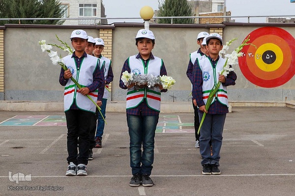 برگزاری جشن شکوفه ها در زنجان