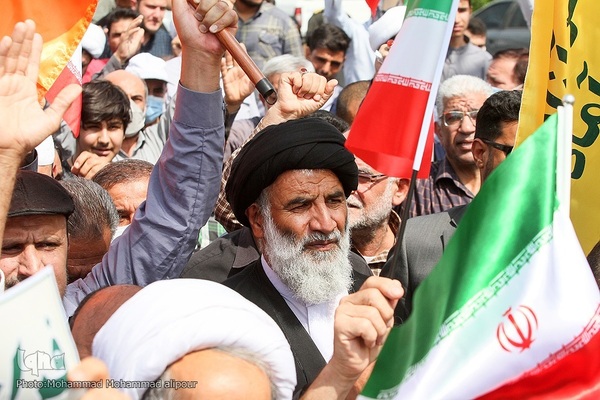 تظاهرات نمازگزاران اهوازی در محکومیت اغتشاشات اخیر