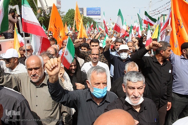 تظاهرات نمازگزاران اهوازی در محکومیت اغتشاشات اخیر