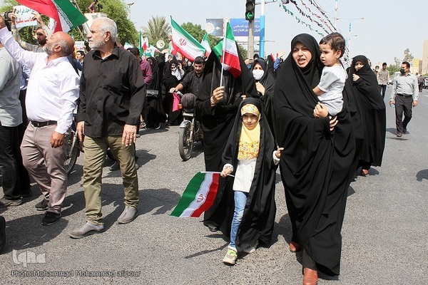 تظاهرات نمازگزاران اهوازی در محکومیت اغتشاشات اخیر