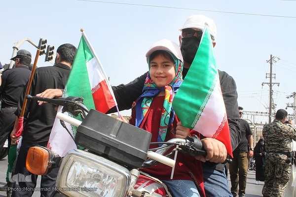 تظاهرات نمازگزاران اهوازی در محکومیت اغتشاشات اخیر