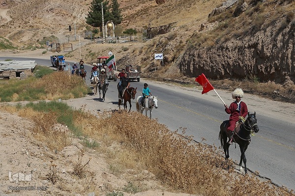 سوارکاران خراسان شمالی در راه مشهد