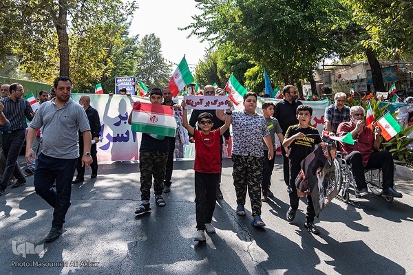 خروش مردم ولایت‌مدار کرج در دفاع از ولایت و مقدسات