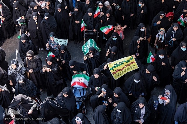 خروش مردم ولایت‌مدار کرج در دفاع از ولایت و مقدسات