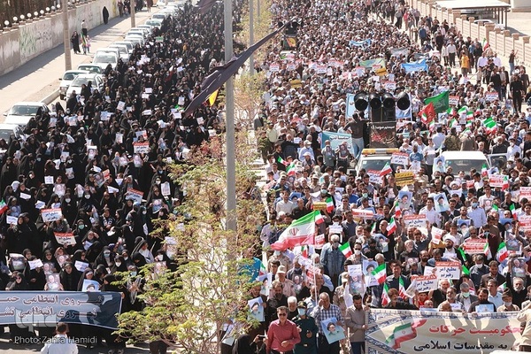 خروش مردم ولایت‌مدار بیرجند در دفاع از ولایت و مقدسات