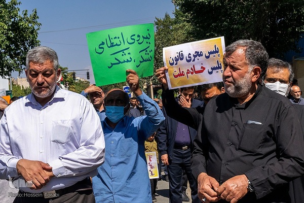 راهپیمایی مردم شهرکرد در محکومیت اغتشاشات اخیر
