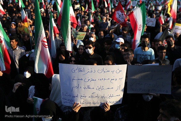 اجتماع بزرگ «امت رسول الله (ص)» مردم شهیدپرور تهران در میدان انقلاب